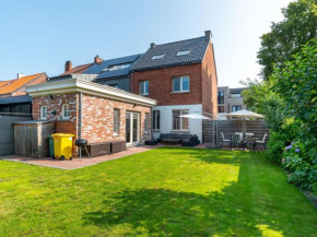 Villa Jasmine, Mol